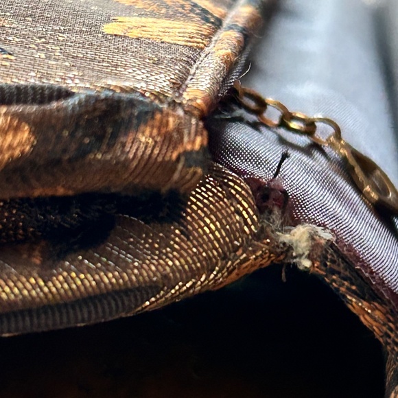Vintage Mid-Century-Modern Gold Lame Clutch Purse - Picture 14 of 16